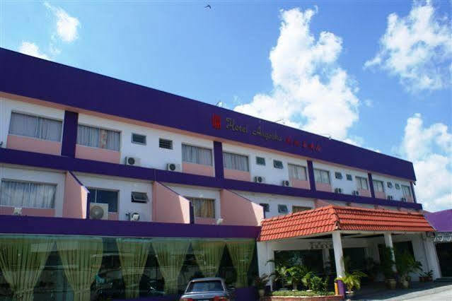 Angsoka Hotel Teluk Intan Exterior photo